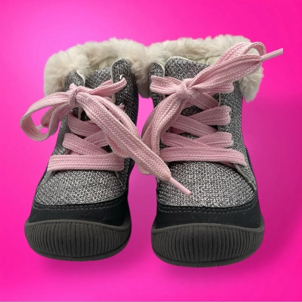 OshKosh B'gosh Joyita Toddler Girls' Winter Fashion Boots Gray Size 4